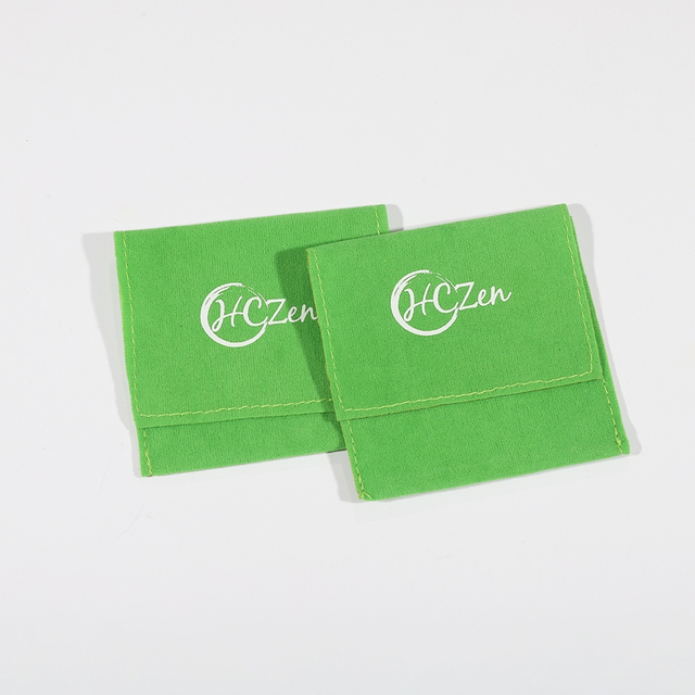 Lieferant für maßgeschneiderte, einzigartige Samt-Geschenktüten