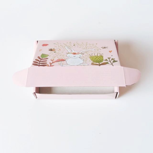 Lieferant für kundenspezifische Luxusverpackungen aus Papier